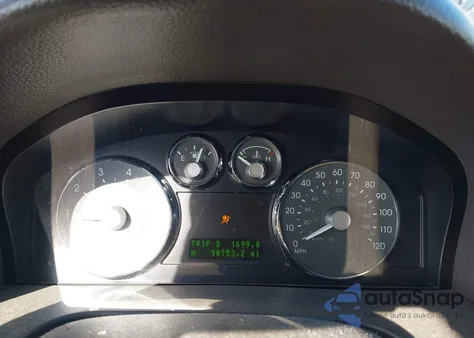 2009 Mercury Milan V6 Premier z USA, uszkodzony, nr VIN 3MEHM08179R632445